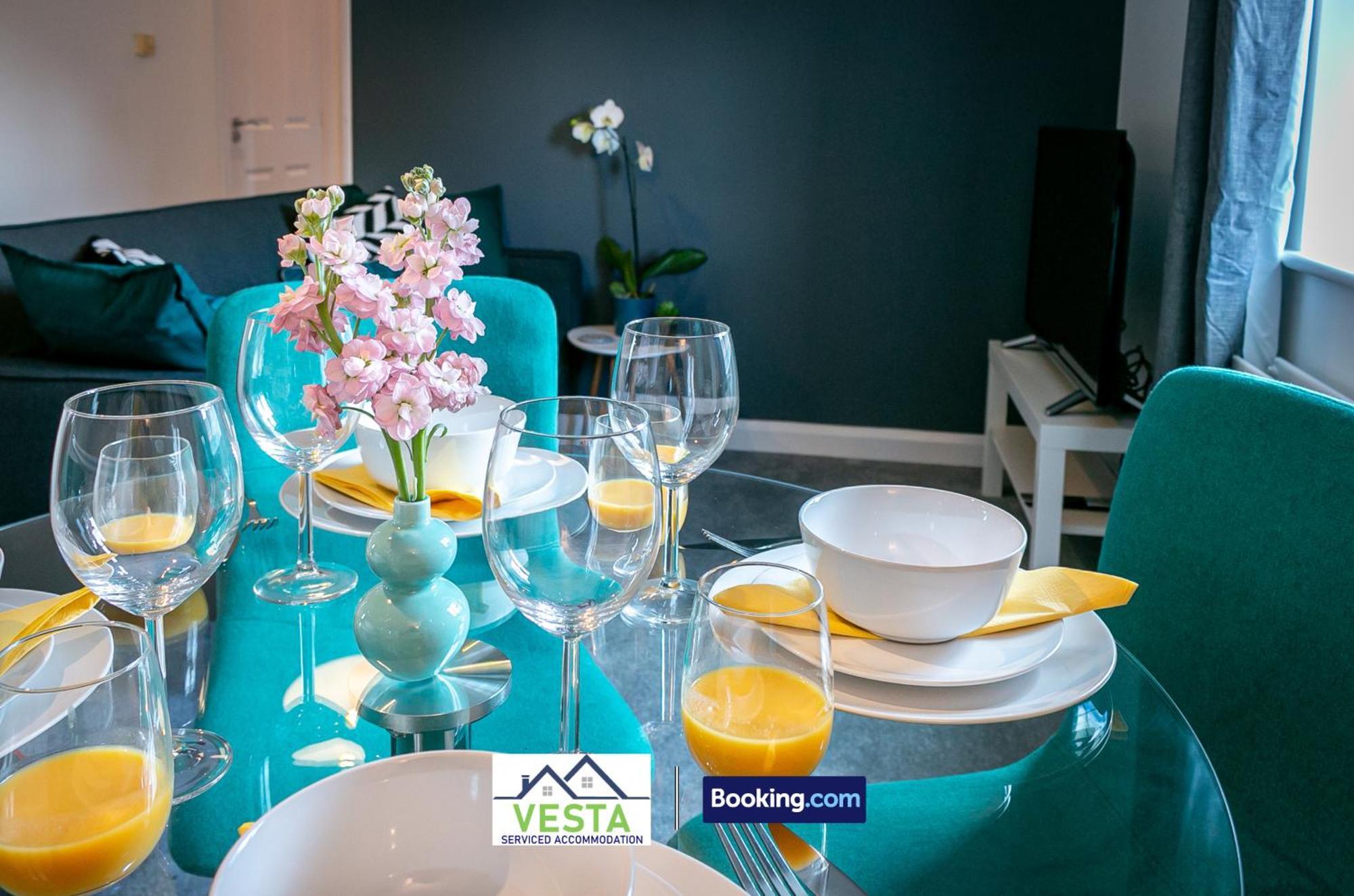 Three Bedroom Apartment By Vesta Serviced Accommodation & Short Lets Hatfield With Free Parking Exterior foto