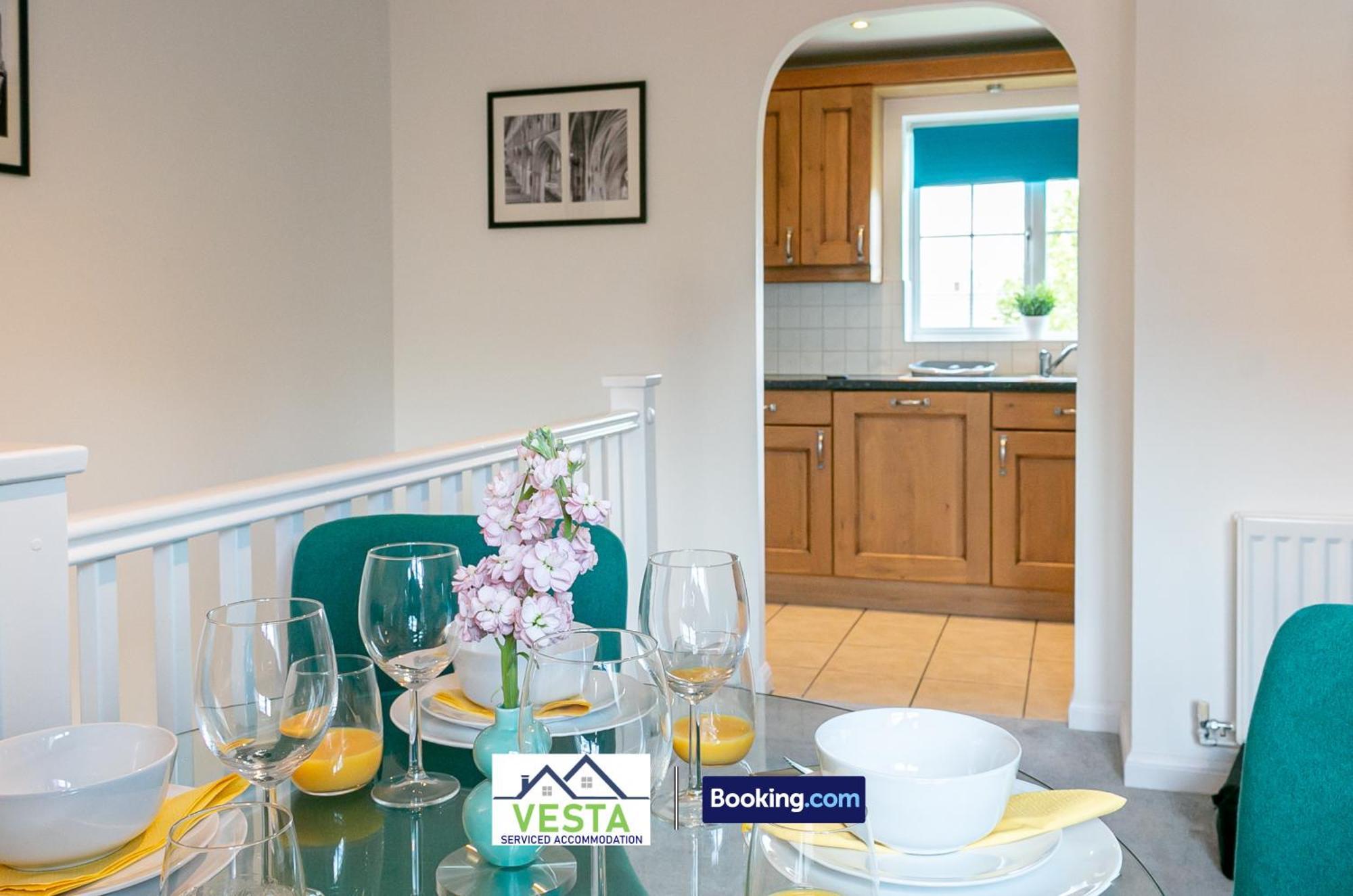 Three Bedroom Apartment By Vesta Serviced Accommodation & Short Lets Hatfield With Free Parking Exterior foto