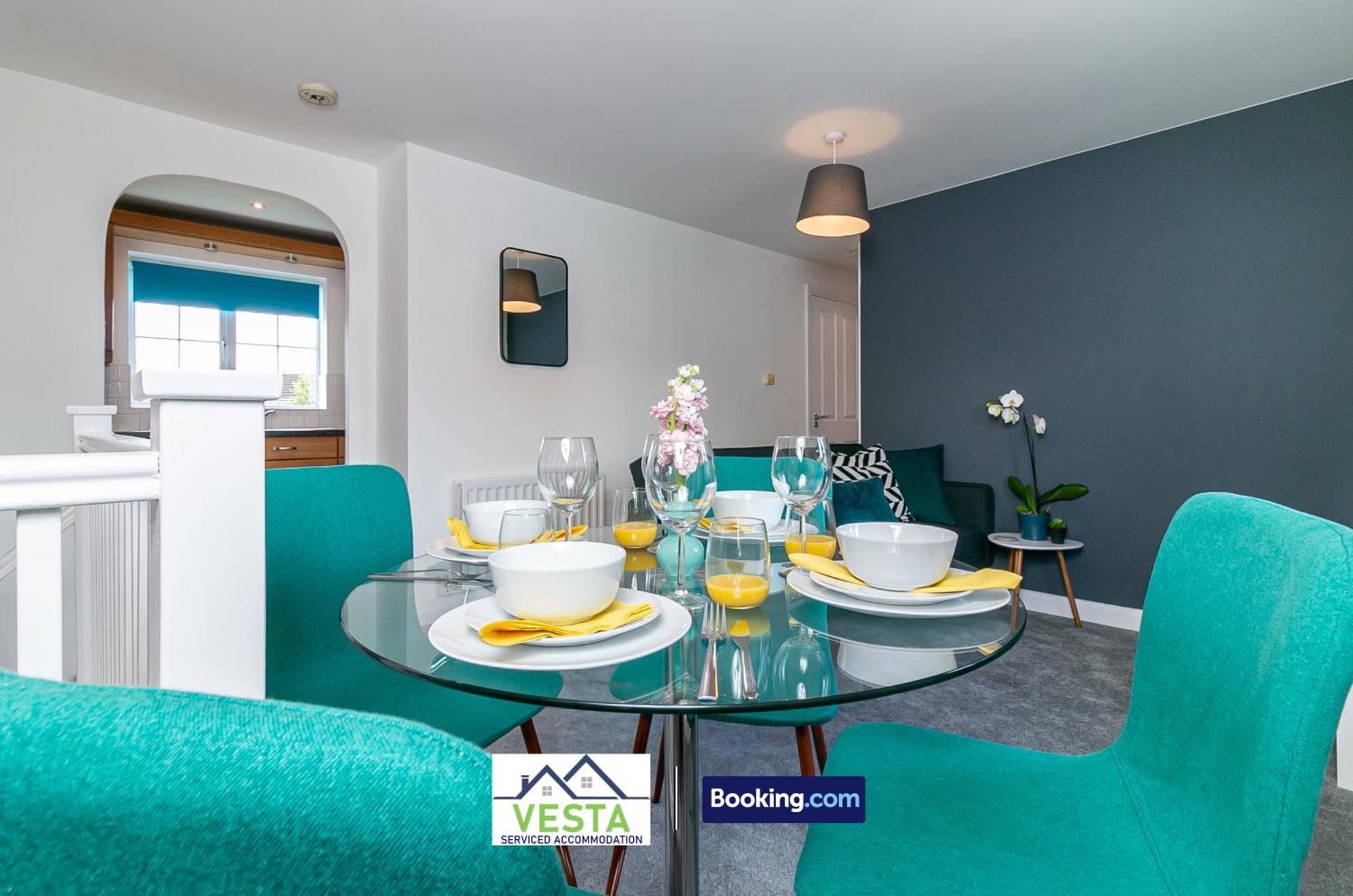 Three Bedroom Apartment By Vesta Serviced Accommodation & Short Lets Hatfield With Free Parking Exterior foto